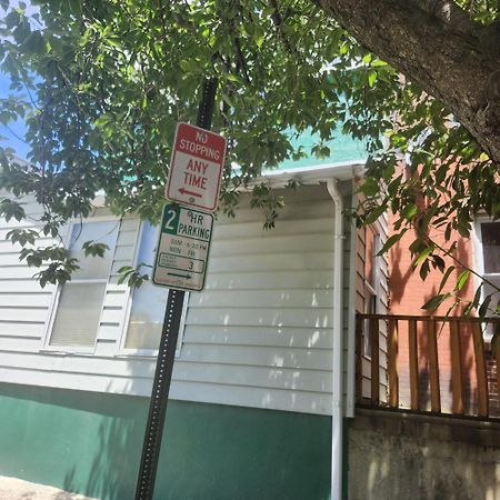 Oui On Ludlow - Entire House And Private Rooms In University City Filadelfia Esterno foto