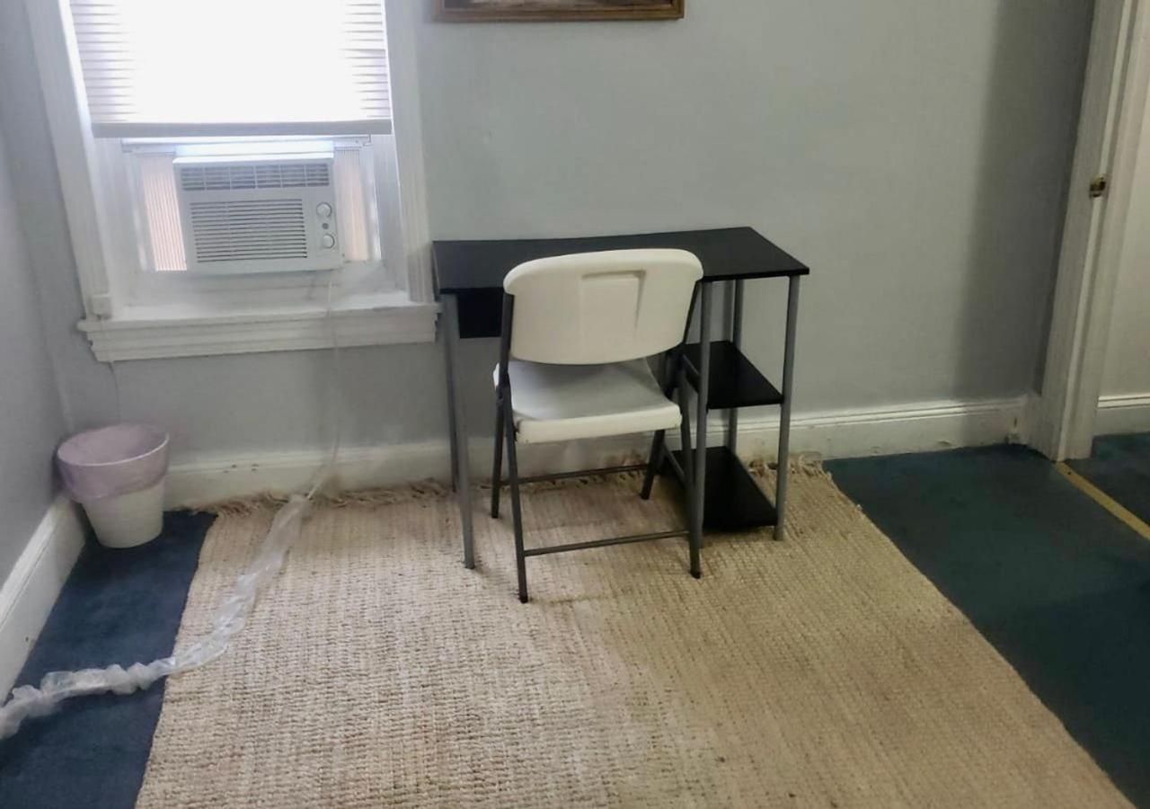 Oui On Ludlow - Entire House And Private Rooms In University City Filadelfia Esterno foto